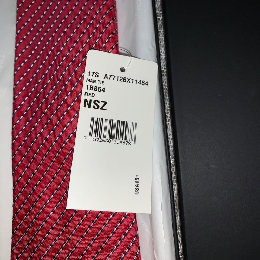 Designer tie - Picture 3 of 3
